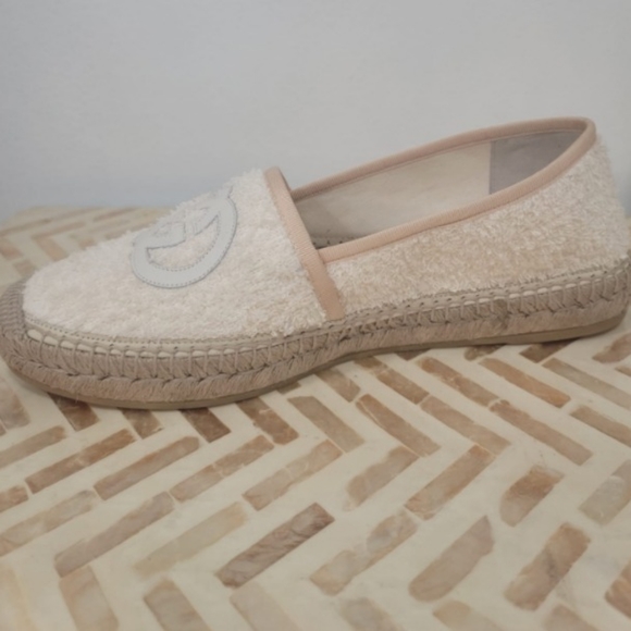 NEW IN BOX GUCCI ESPADRILLES - Picture 3 of 4